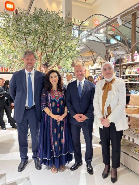 البنك الأردني الكويتي يرعى مشروع “The Avenue” الريادي التابع لمؤسسة الأميرة تغريد للتنمية والتدريب