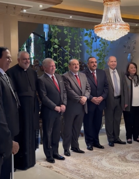 في بيتنا ملك