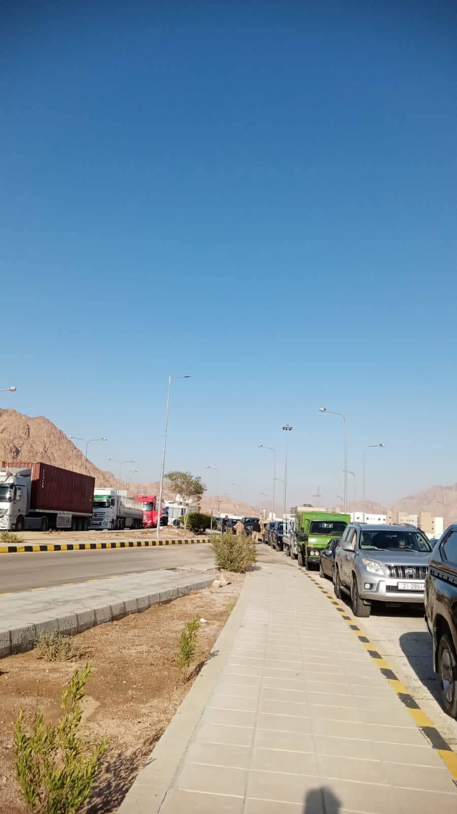 حادث يغلق طريق وادي اليتم بإتجاة العقبة