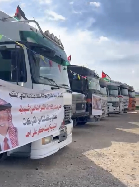 معتصمون بــ تريلاتهم في المريغة