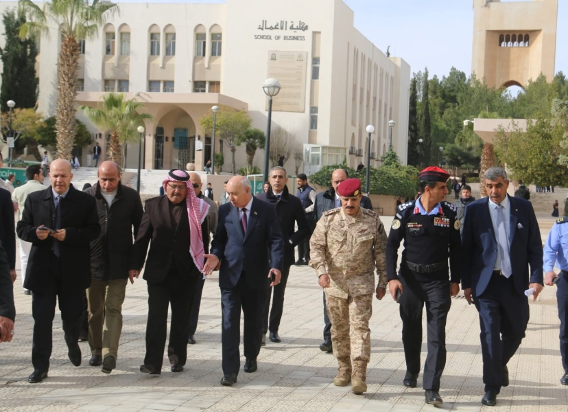 مستشار جلالة الملك كنيعان باشا في جامعة مؤتة