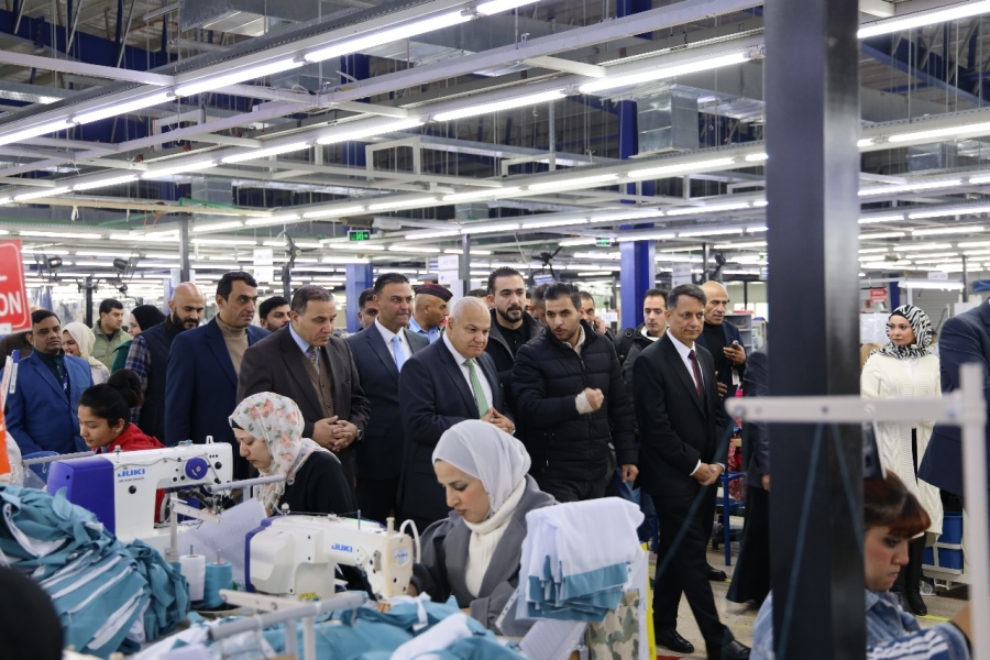 البكار يفتتح توسعة مصنع في الظليل 
