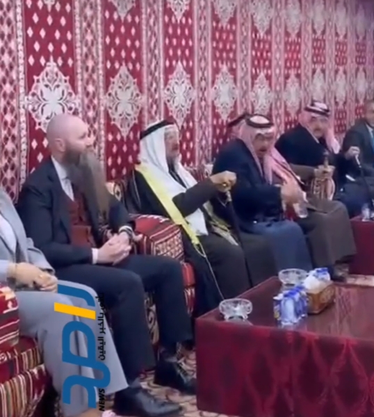 السفير الامريكي هولتسنايدر في ضيافة الدعجة 