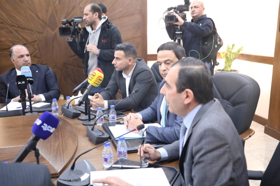 احتداد النقاش في لجنه الطاقه النيابيه والسبب فواتير الكهرباء