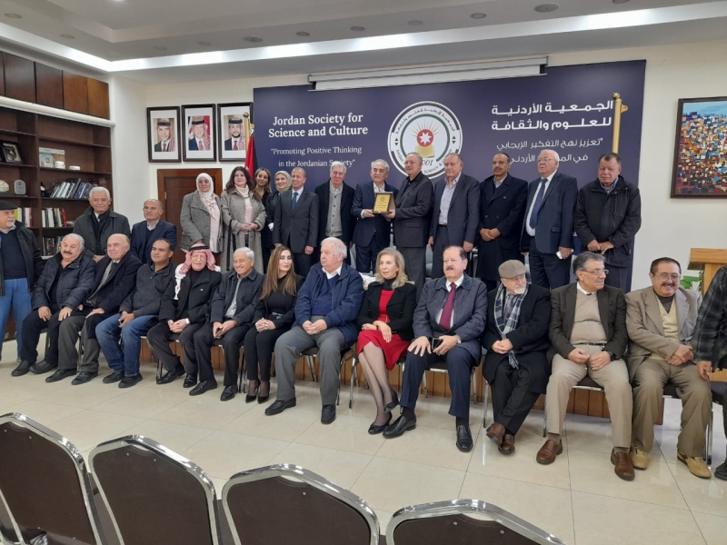 العين نزال يحاضر بالأردنية للعلوم والثقافة 