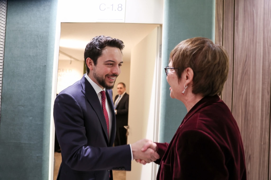 ولي العهد يلتقي رئيسة البنك الأوروبي لإعادة الإعمار والتنمية