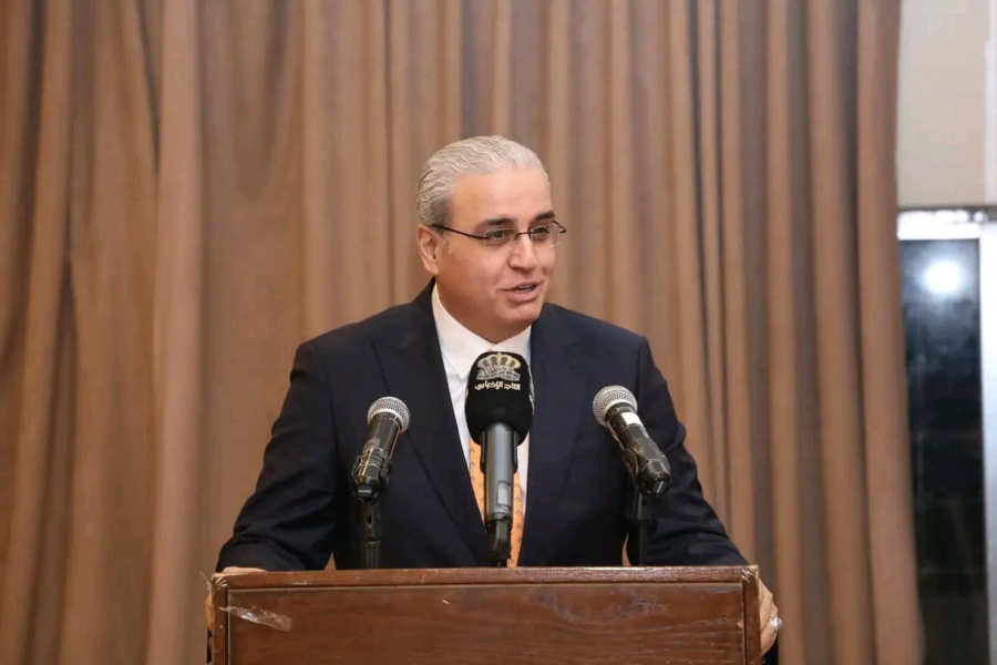  وزير الصحة يرعى حفل أداء القسم للأطباء الجدد