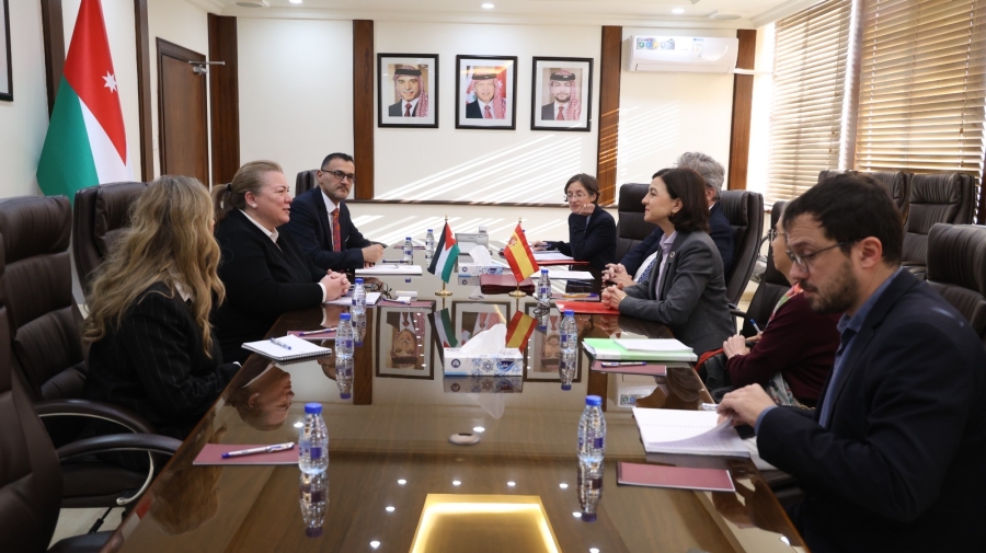 وزيرة التخطيط والتعاون الدولي تلتقي وزيرة الدولة الإسبانية للتعاون الدولي