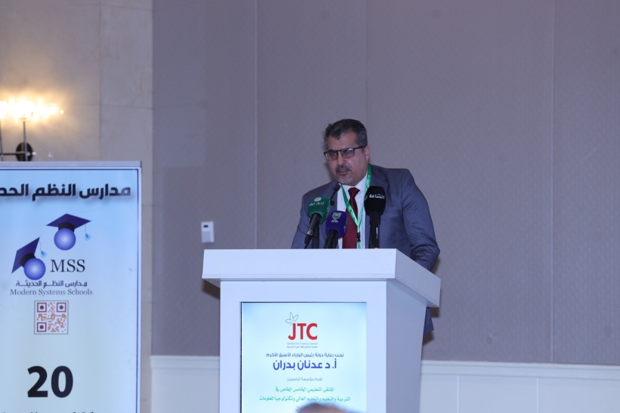 رئيس جامعة البترا يدعو إلى برامج تعليمية مرنة وتحديد ميول الطلبة مبكرًا