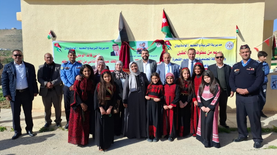 مدير تربية لواء ذيبان يفتتح “حديقة ولي العهد” في مدرسة الأمل للصم