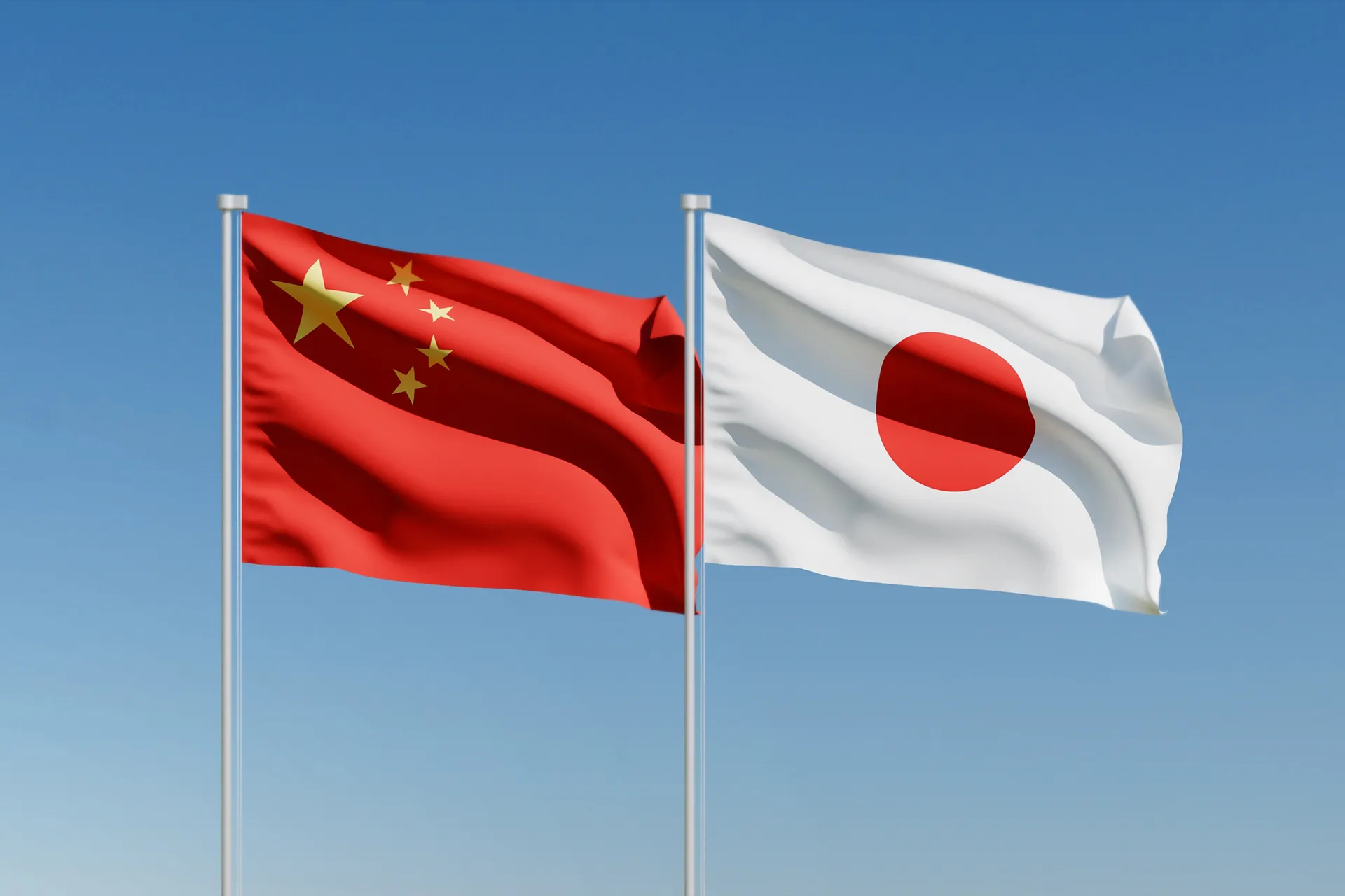 بكين تشدد قيود التصدير على شركات يابانية بعد فوز تاكاييتشي