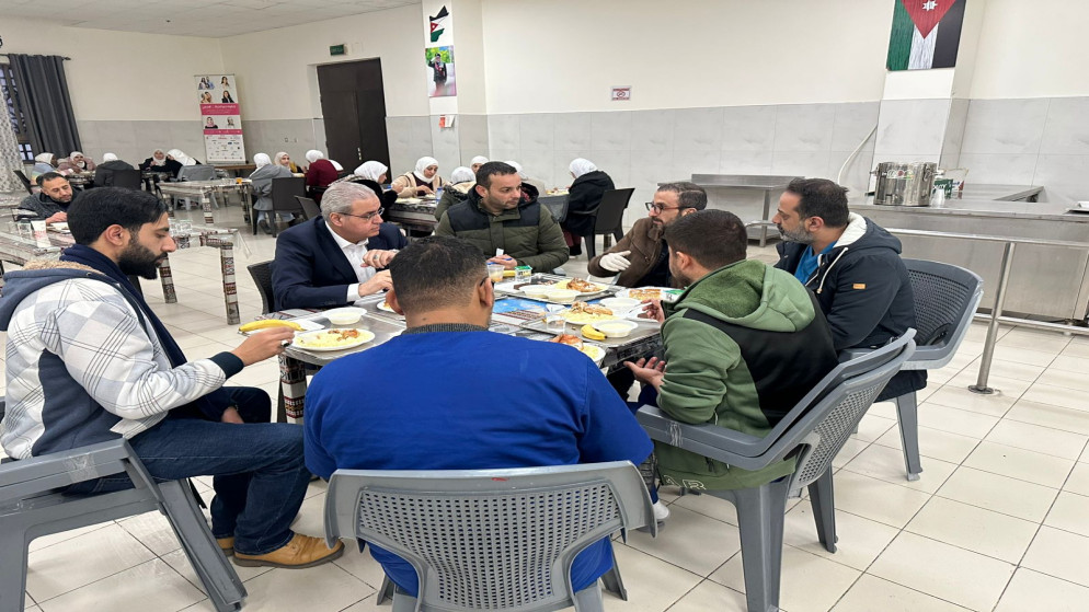 وزير الصحة يتفقد كفتيريا البشير في زيارة مفاجئة