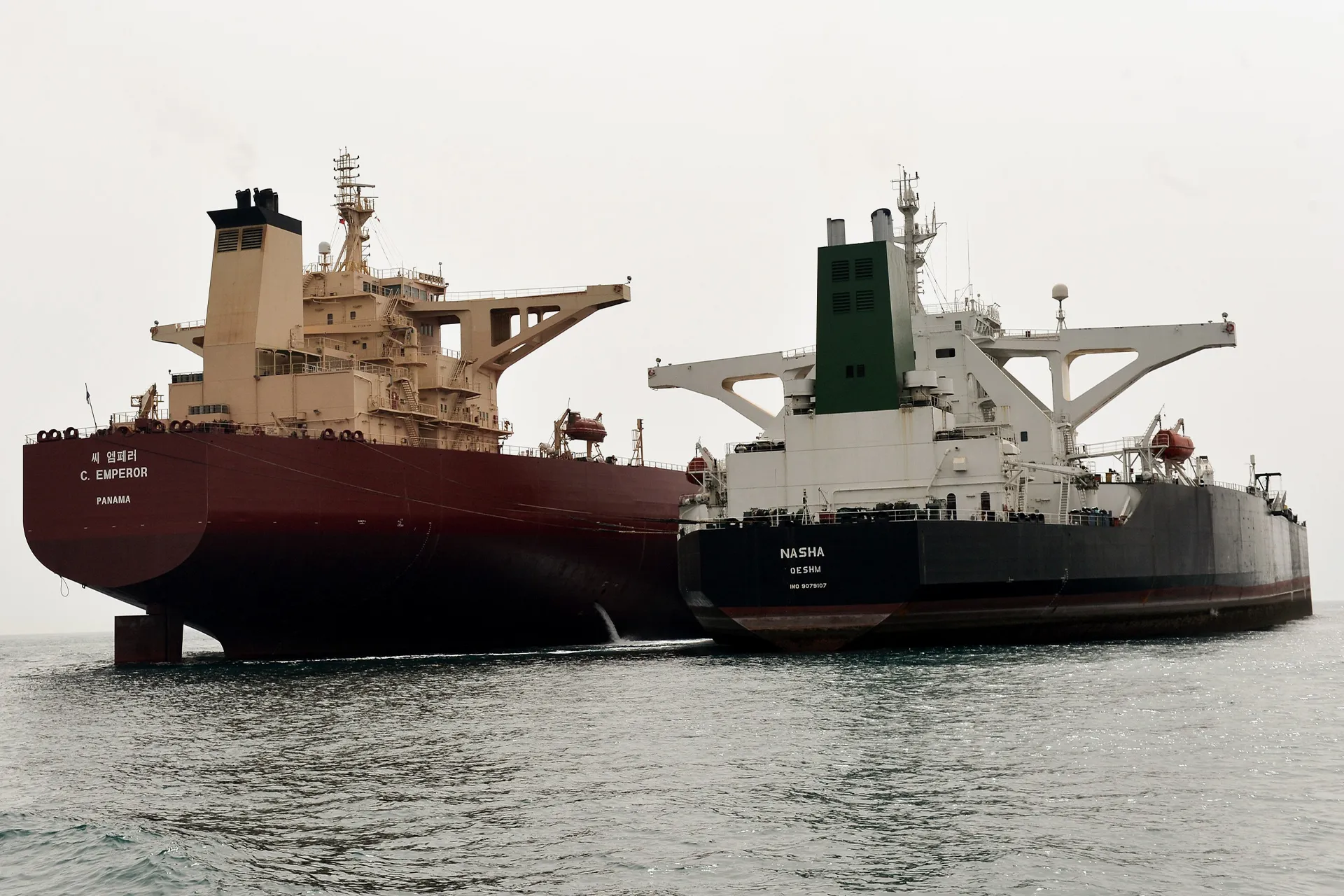 تاثير الحرب المحتملة بين امريكا وايران على اسعار النفط