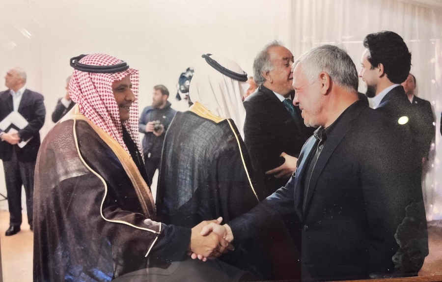 الشيخ الاحيوات يرفع بياناً لـ الملك 