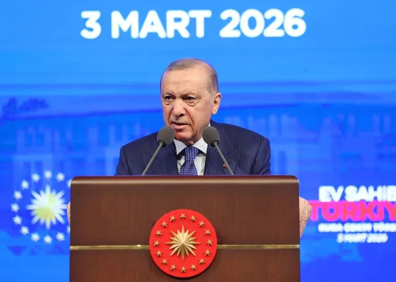 تركيا تحذر من تصعيد الصراع بين امريكا واسرائيل وايران