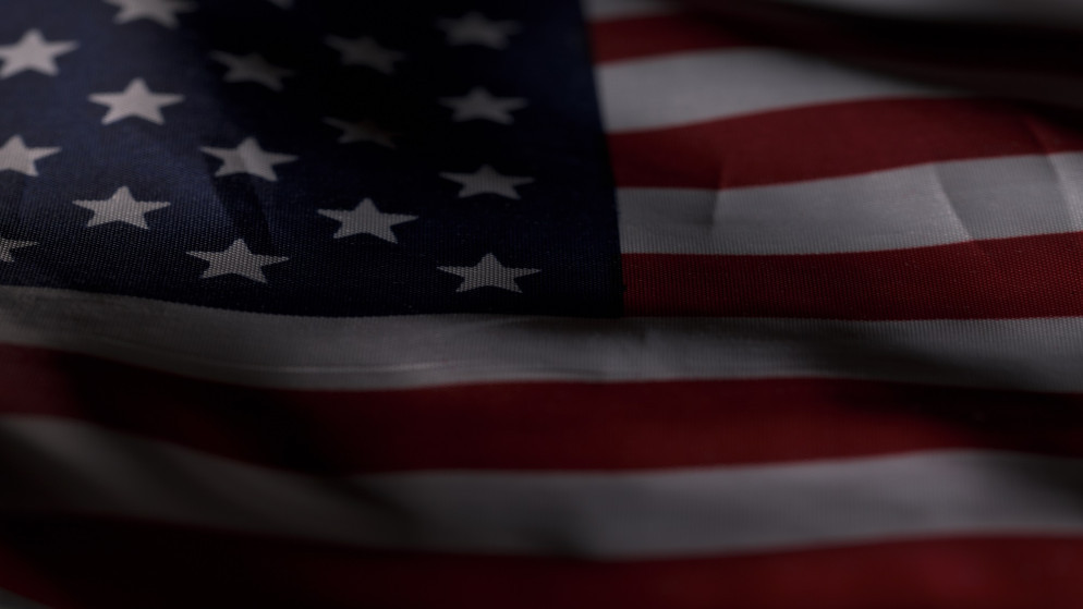 حريق بالسفارة الامريكية في الرياض بعد انفجار