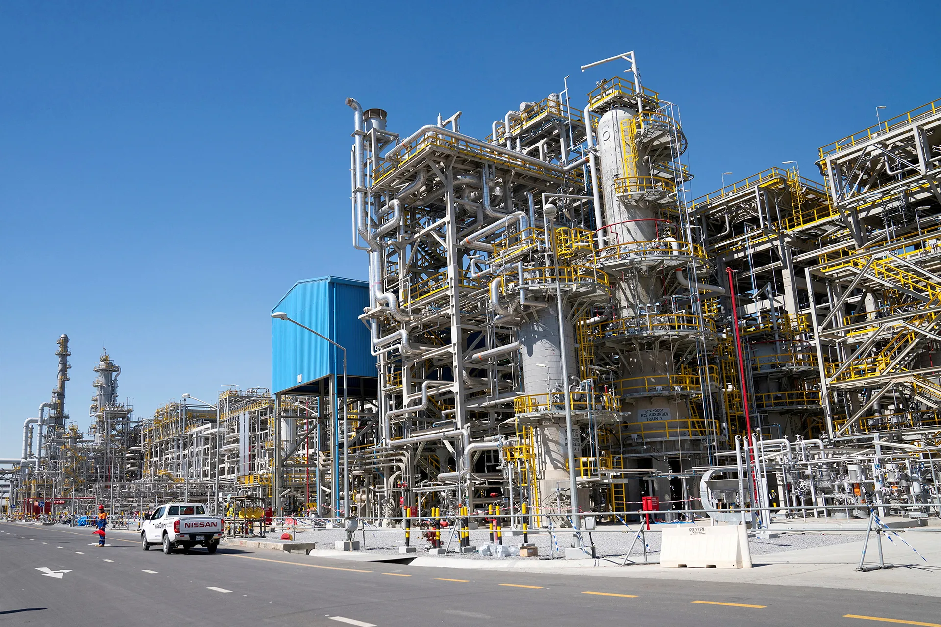 جيه بي مورغان يحذر اغلاق هرمز يهدد نفط العراق والكويت