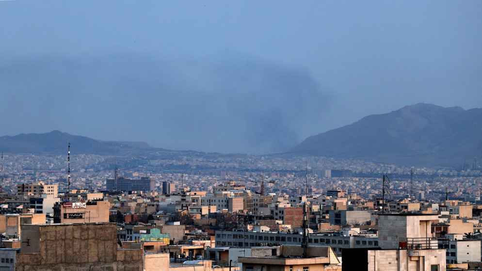 دوي انفجارات يهز طهران وسط تصاعد التوترات