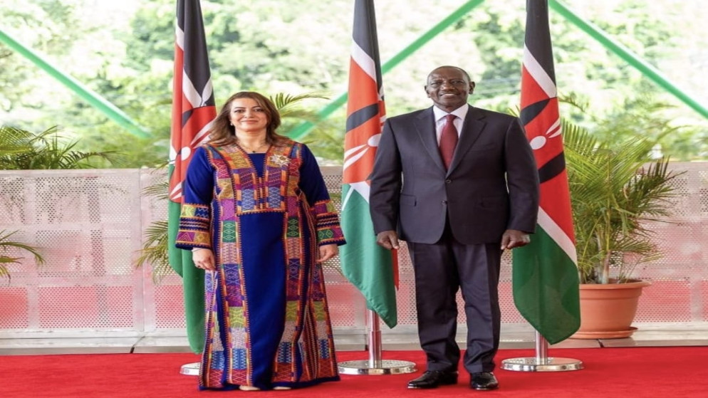 السفيرة رولان سماره تقدم اوراق اعتمادها للرئيس الكيني