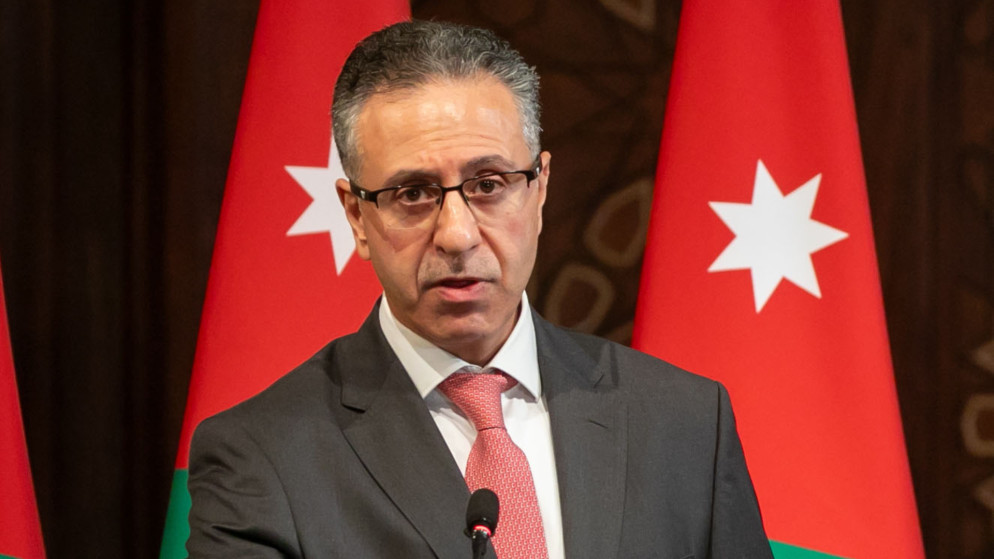 وزير الصناعة يؤكد استقرار اسعار السلع ووفرة المخزون الاستراتيجي