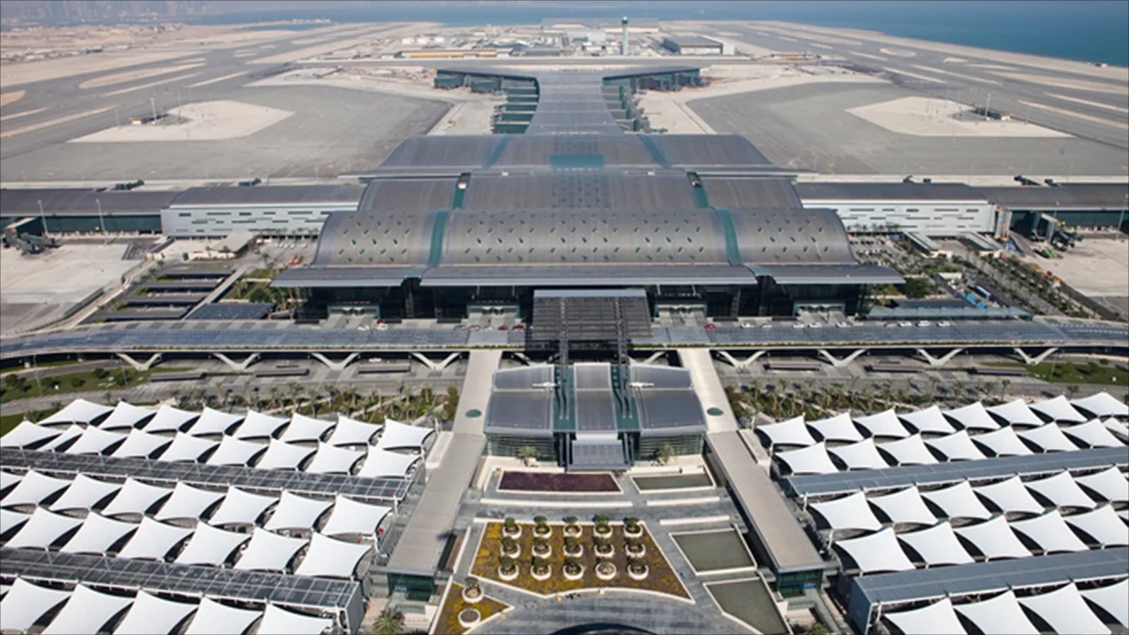 قطر تعلن تشغيل رحلات محدودة لاجلاء المسافرين