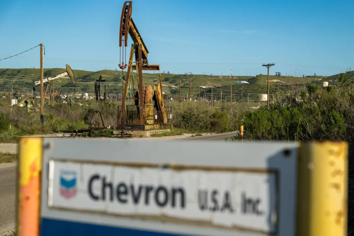 هبوط حاد لاسعار النفط بعد تصريحات ترمب حول الحرب