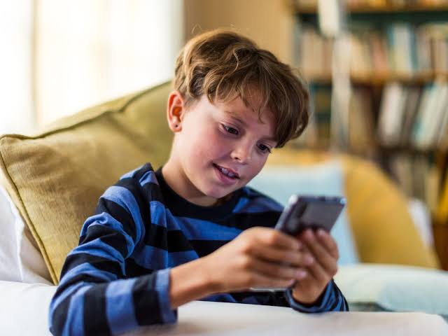 مديرية الأمن العام تحذر من لعبة Doki Doki Literature Club الإلكترونية