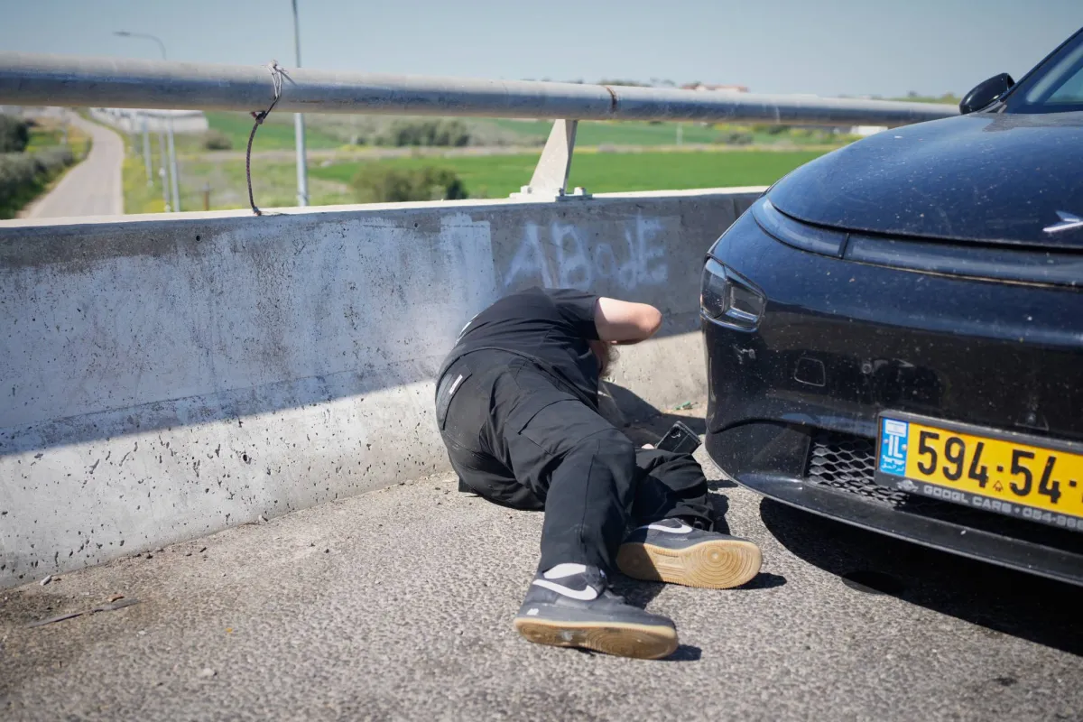 ايران تستهدف مصافي نفط في حيفا بمسيرات