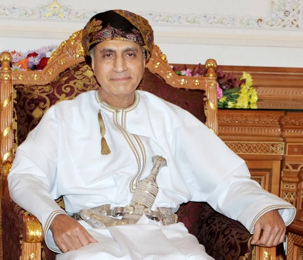 وفاة فهد بن محمود ال سعيد رائد النهضة العمانية