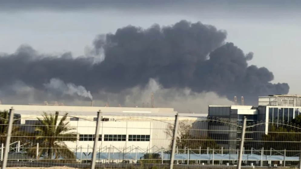 مقذوف يستهدف سفينة حاويات قبالة جبل علي الاماراتية