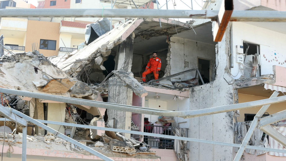 قتلى بغارة اسرائيلية على مبنى في صيدا جنوب لبنان