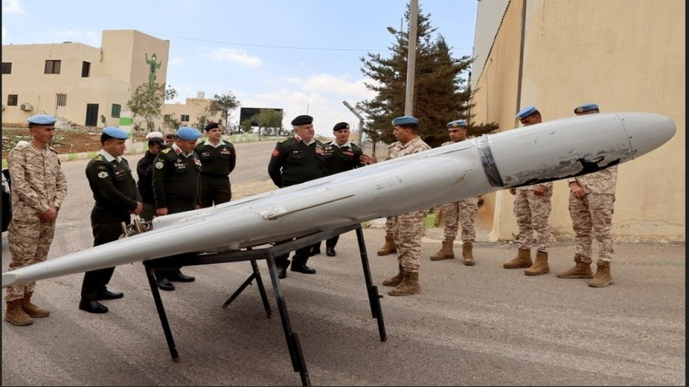 الحنيطي سلاح الهندسة يتعامل باحترافية مع متساقطات الطائرات والصواريخ