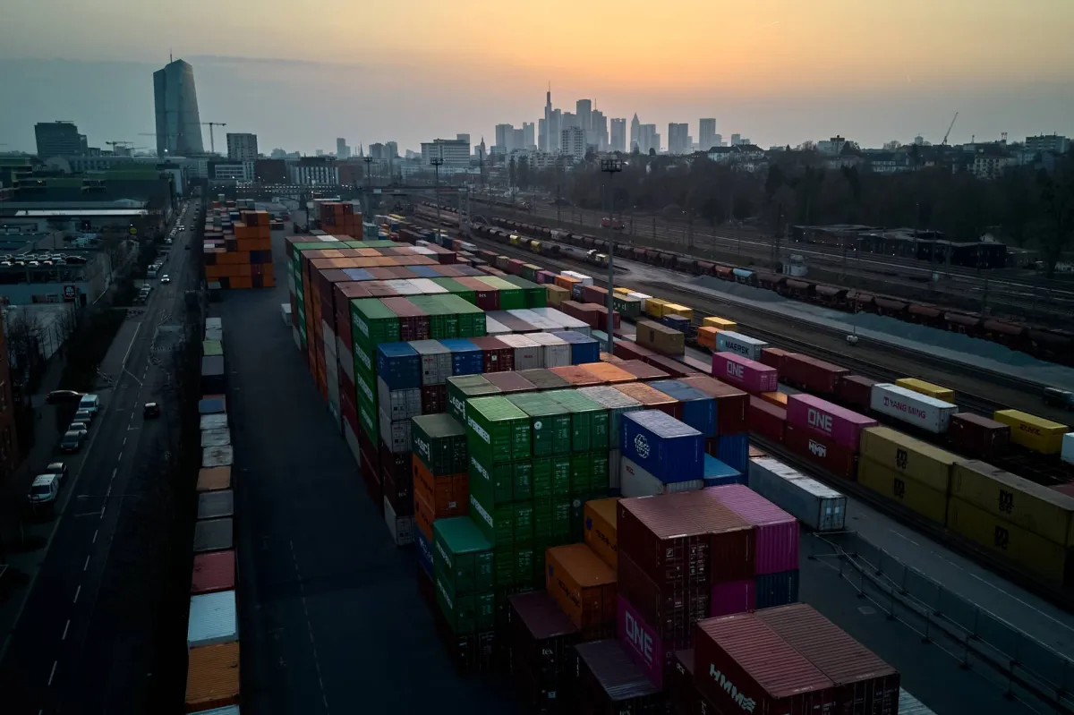 انخفاض الصادرات الالمانية يسجل اكبر وتيرة منذ مايو