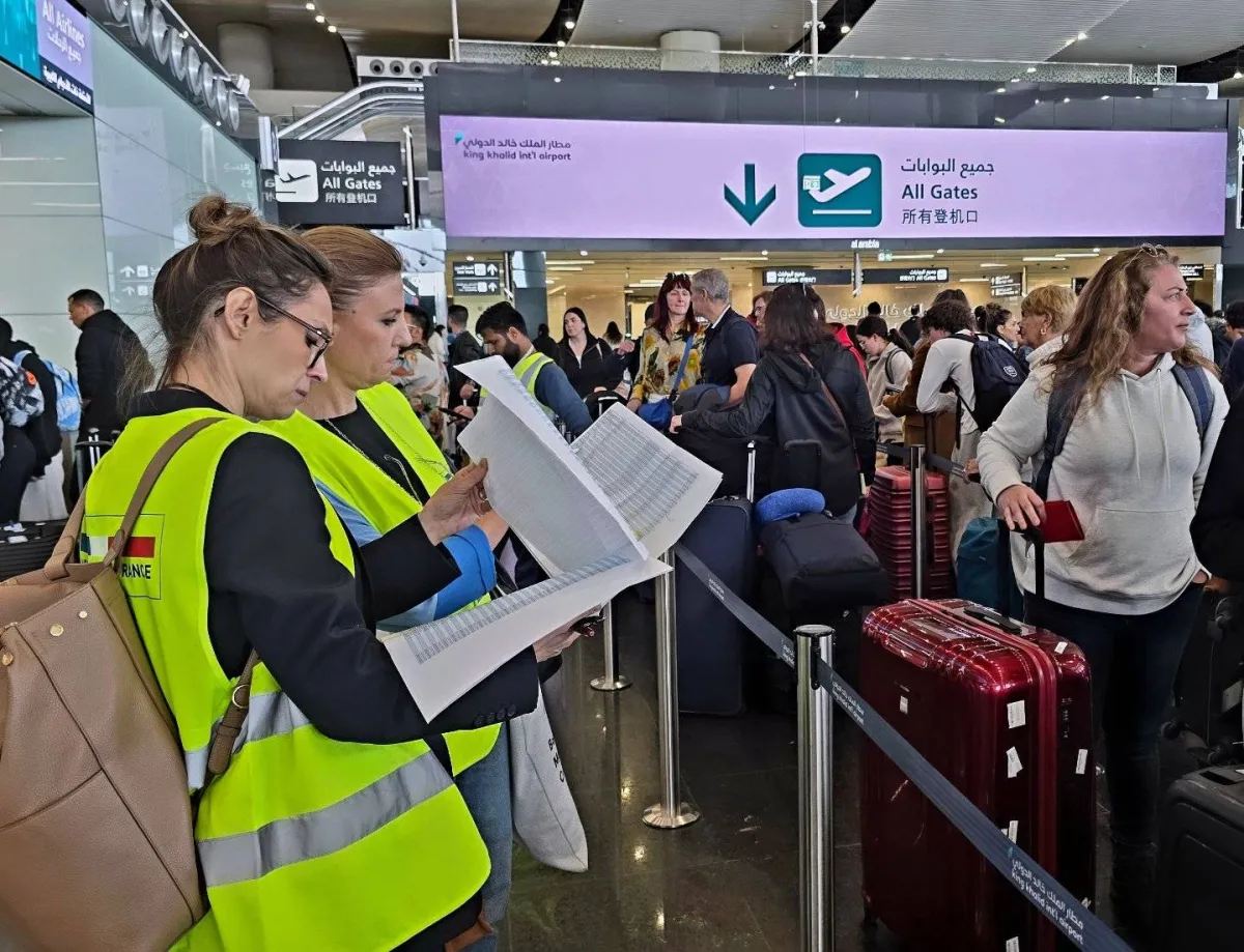 السعودية تسهل اجلاء 150 فرنسيا من الخليج