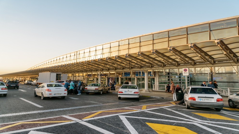 جيش الاحتلال يدمر طائرة استخدمها خامنئي في طهران