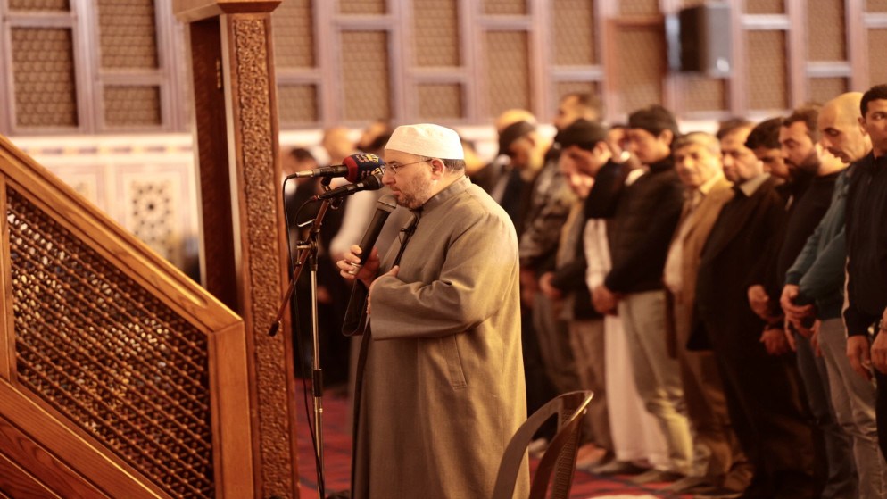 الاردنيون يحيون ليلة القدر بالدعاء لحفظ الاردن