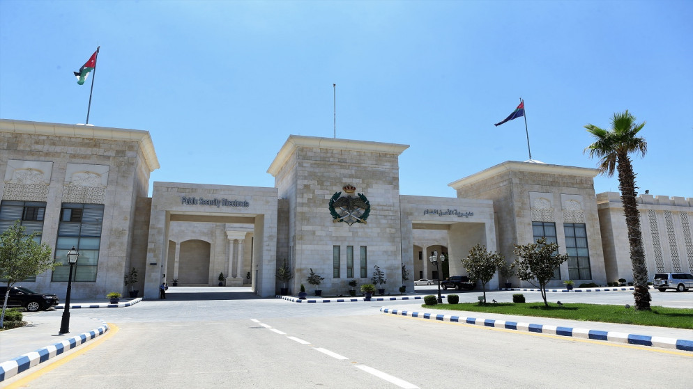 القبض على سائق اعتدى على طفلة في عمان