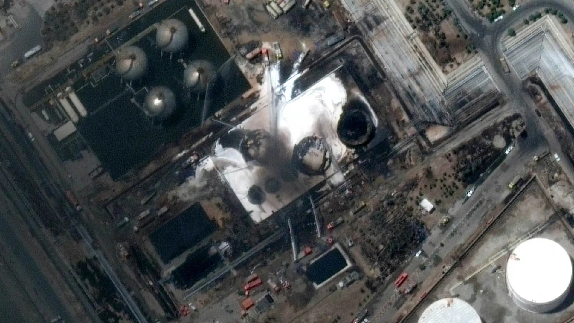 تداعيات ازمة مضيق هرمز تلقي بظلالها على اسواق الطاقة العالمية