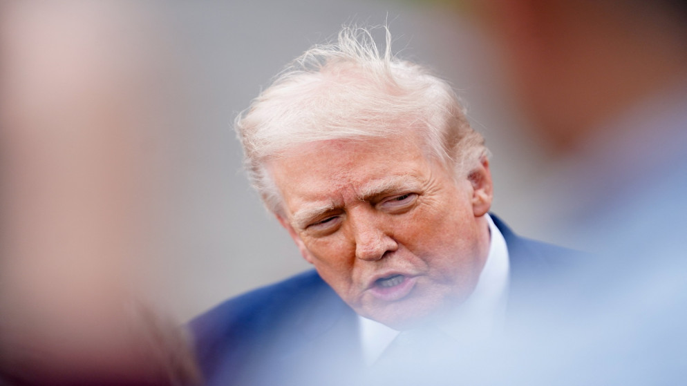 ترامب: ايران بلا قيادة ولا دفاعات.. والقوات الامريكية تحقق اهدافها