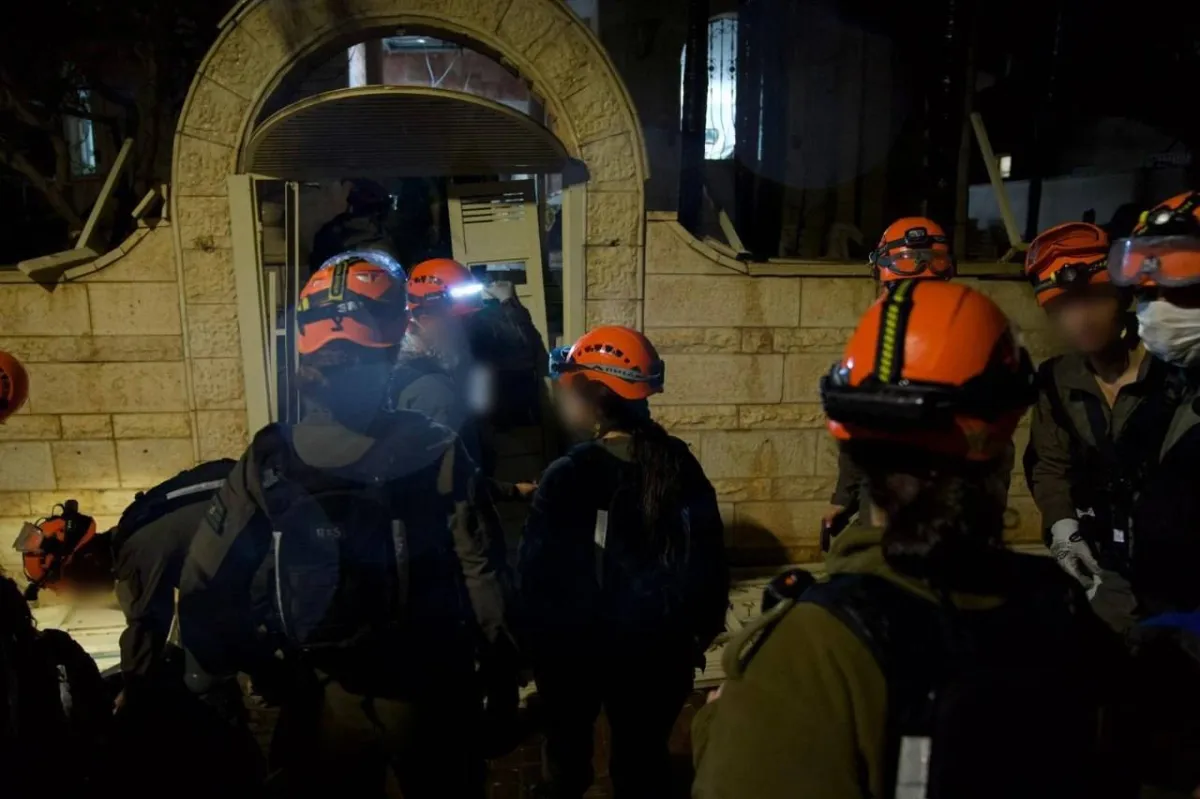 ايران ترد على قصف نطنز بضرب ديمونا