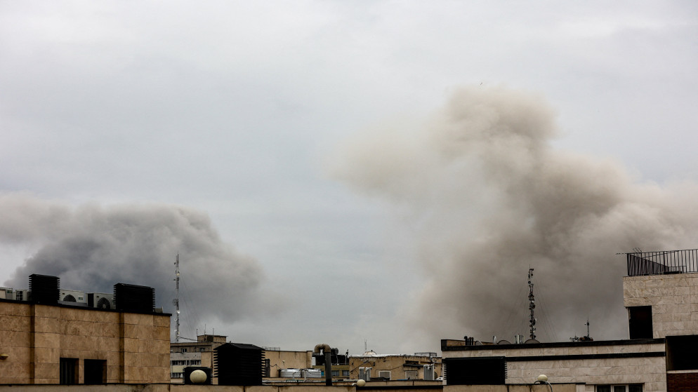 الجيش الاسرائيلي يعلن شن هجمات واسعة على طهران