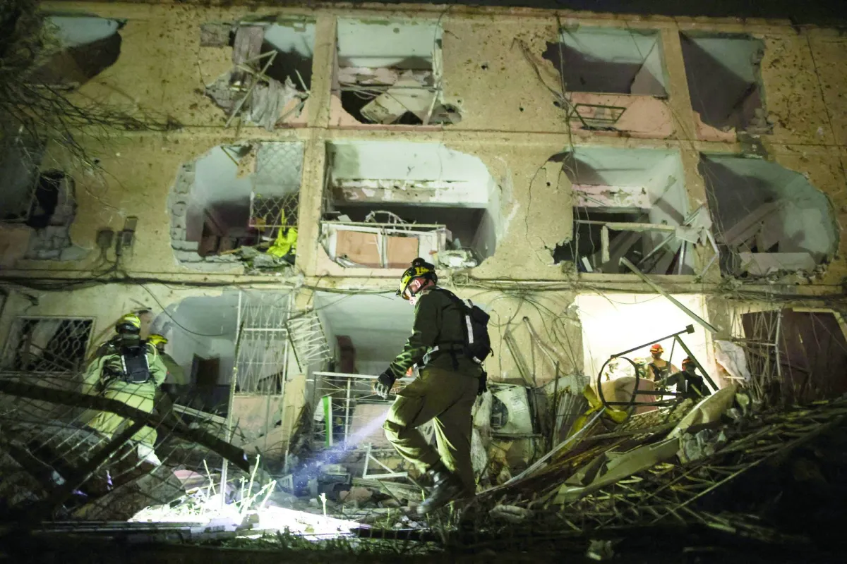 هجوم ديمونة وعراد يهز إسرائيل ويكشف تفوق ايران الصاروخي