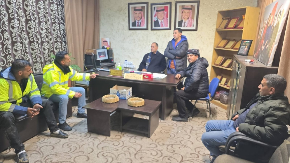 رئيس بلدية الطفيلة يشدد على صيانة الطرق وازالة مخلفات السيول