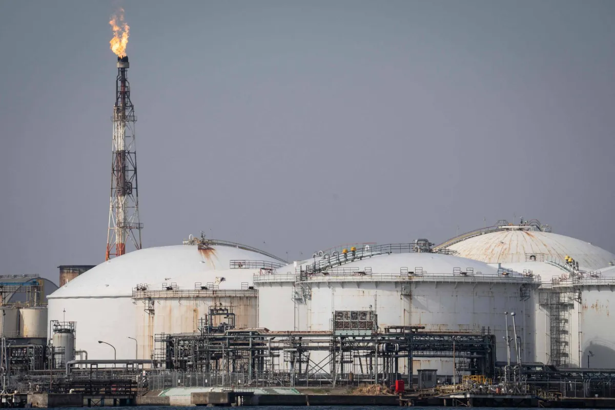 اليابان تفرج عن كميات اضافية من احتياطي النفط الحكومي