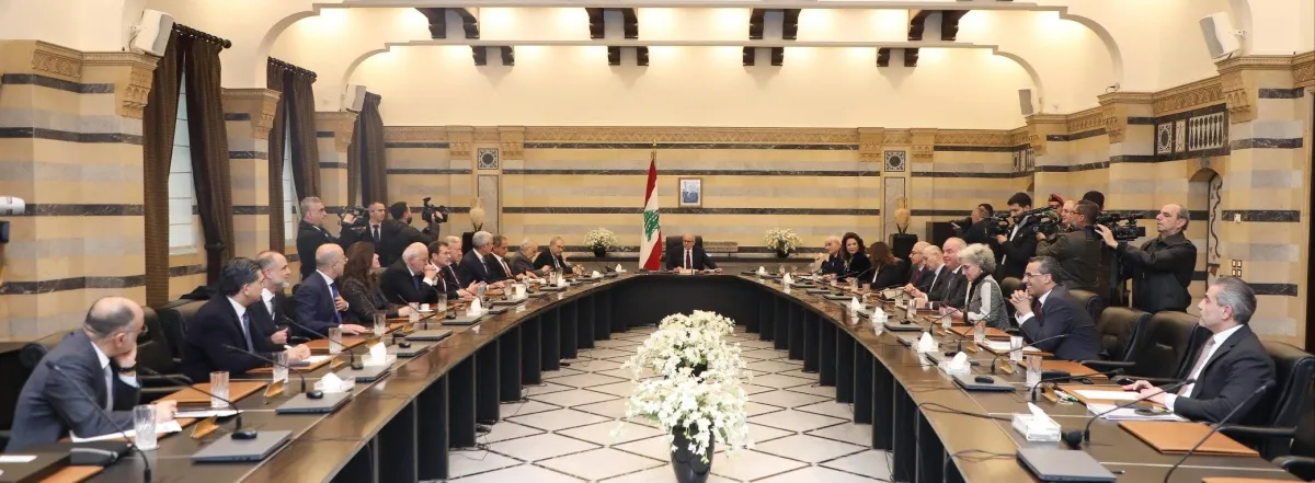 الحكومة اللبنانية تتجنب قرار طرد السفير الايراني وسط مقاطعة الثنائي الشيعي