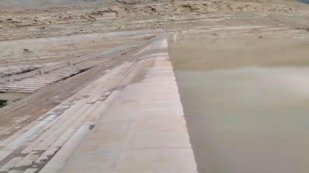 فيضان سدود جنوب المملكة وتحذيرات للمواطنين