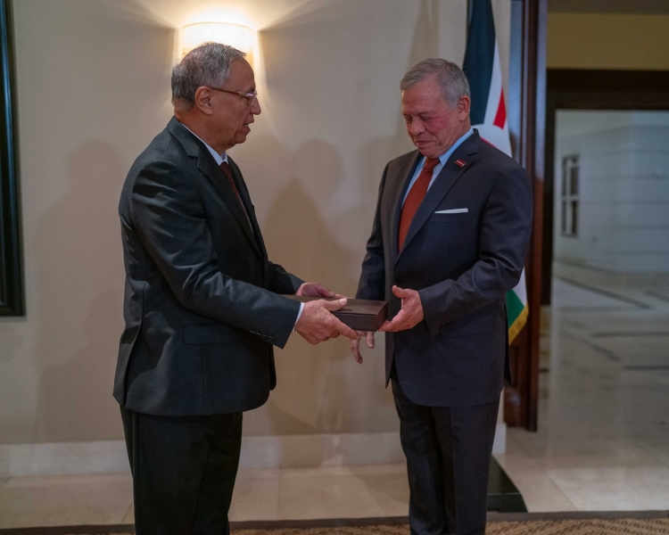 الملك يلتقي أعضاء لجنة متابعة تطوير الجهاز القضائي 