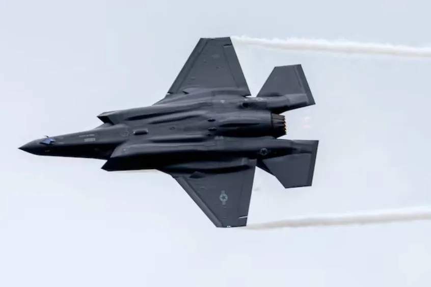 تحذير ايراني لبلغاريا بشأن استخدام امريكا مطاراتها