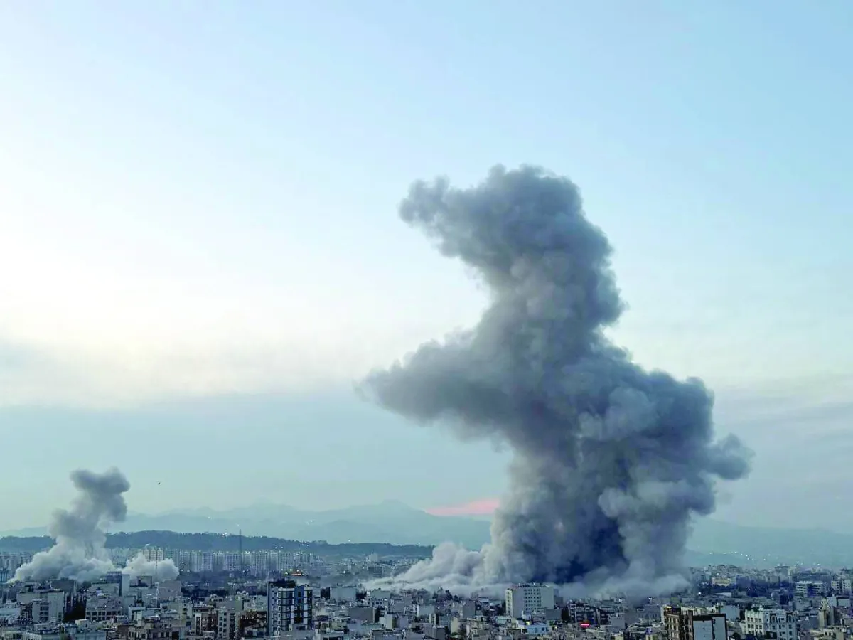 واشنطن تطرح انسحابا سريعا مع التلويح بضربات خاطفة لايران