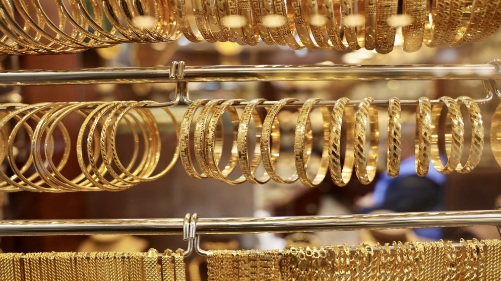 انخفاض الذهب عيار 21 يسجل 94.7 دينارا